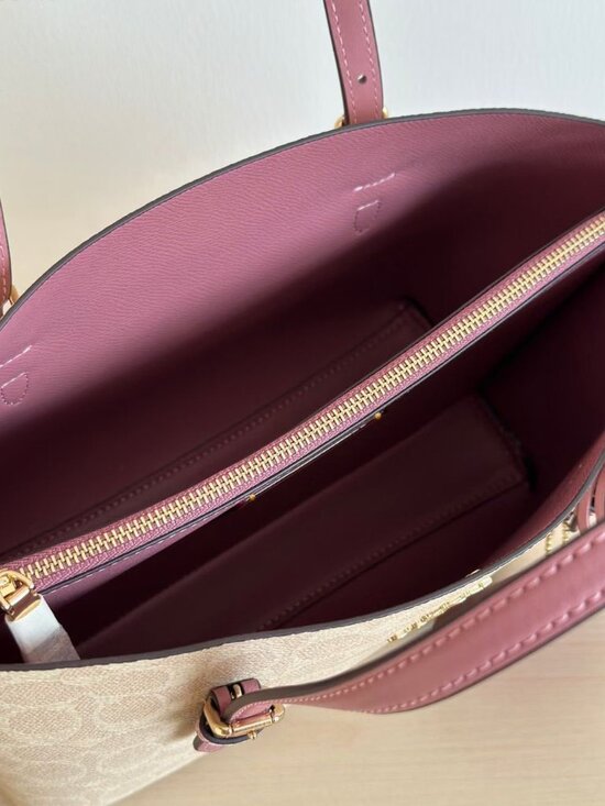 COACH Mollie 25 Heart Pendant - Picture 6 of 9